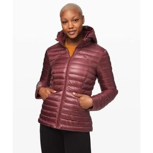 Lululemon Pack It Down Goose Down Puffer Jacket Chianti Size 4
Missing hood